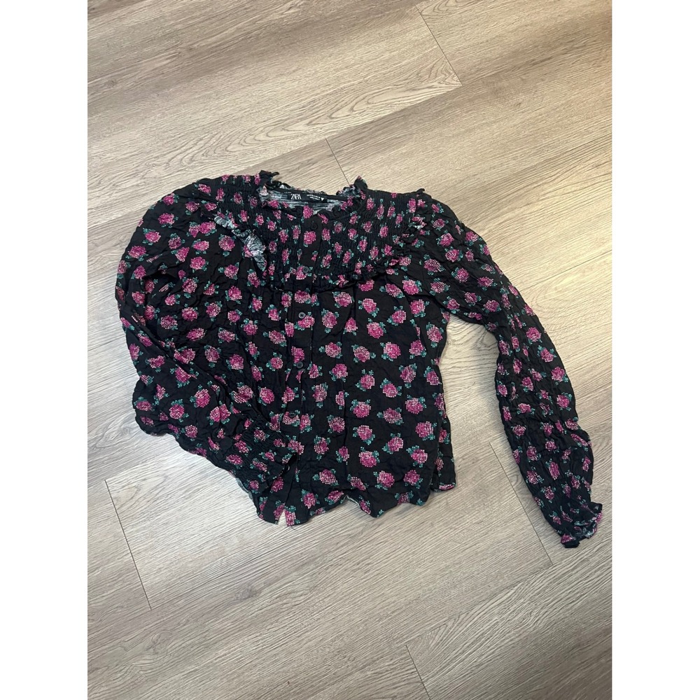 Zara Floral Smocked Ruffle Blouse Black Pink Rose Crinkle Button Down Small